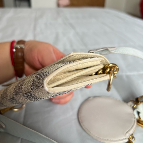 Louis Vuitton Damier Azur Sara Long Wallet & Jacquard strap with coin purse - Picture 11 of 17